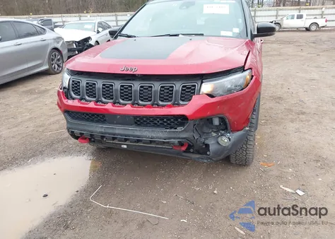 2025 Jeep Compass Trailhawk 4X4 from USA, damaged, VIN 3C4NJDDN8ST581799